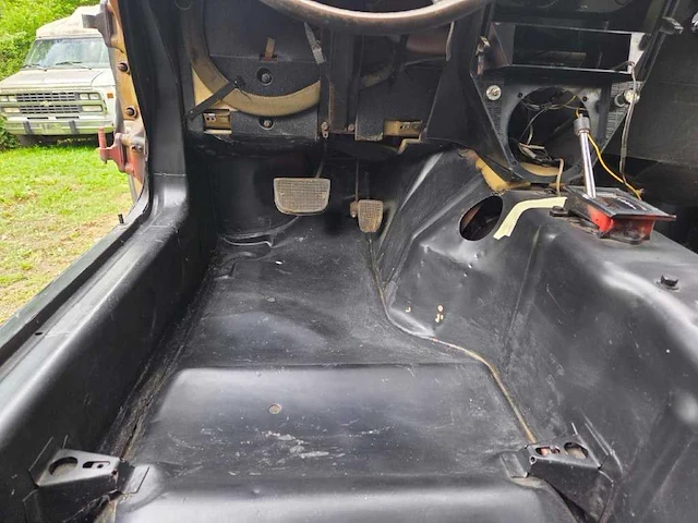 Rover 3500 v8 restauratieproject vintage auto - afbeelding 3 van  25