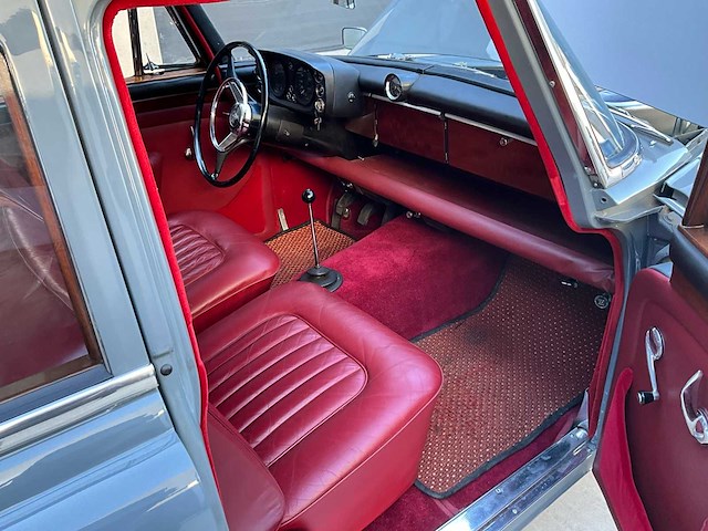 Rover p 5 oldtimer - afbeelding 32 van  52