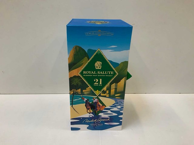 Royal salute scotch whisky - afbeelding 2 van  7