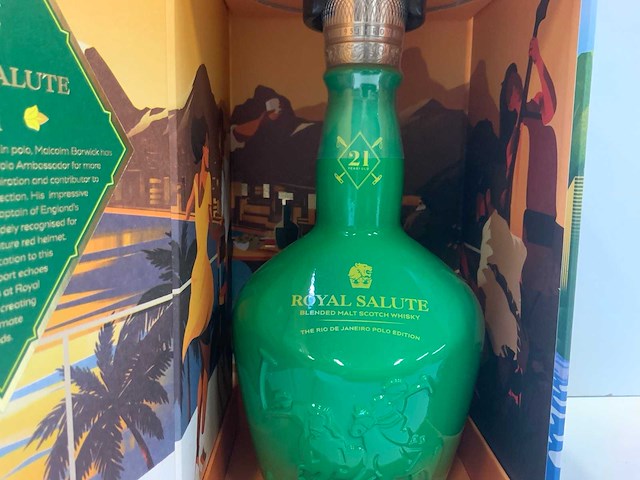 Royal salute scotch whisky - afbeelding 5 van  7