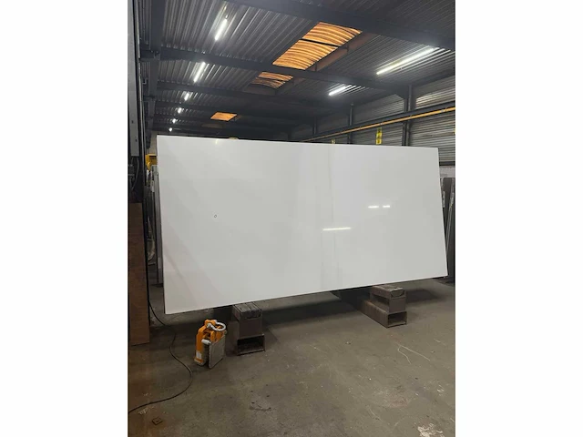 Royal white polished 30mm - su200 - nature stone stock (10x) - afbeelding 1 van  2