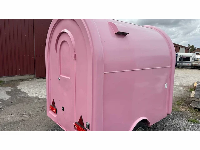 Roze food truck trailer - afbeelding 10 van  29