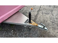 Roze food truck trailer - afbeelding 15 van  29
