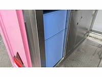 Roze food truck trailer - afbeelding 27 van  29