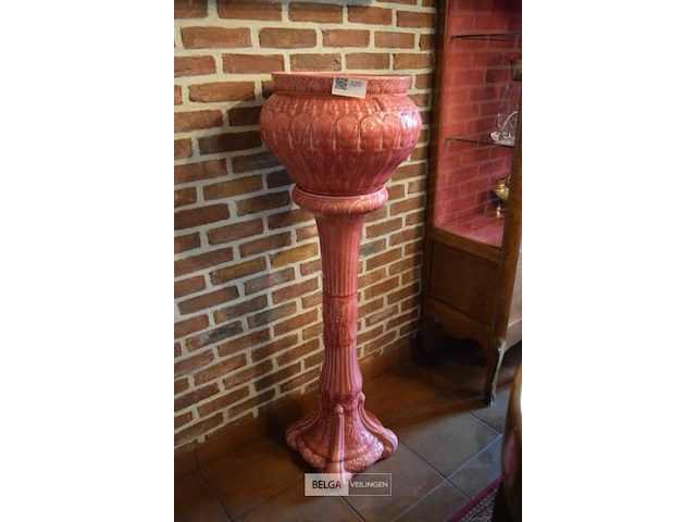 Roze zuil met bloempot licht beschadigd - afbeelding 1 van  4