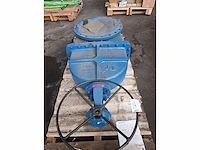 Rt valvole industriale - various process equipment and machines (2x) - afbeelding 1 van  7