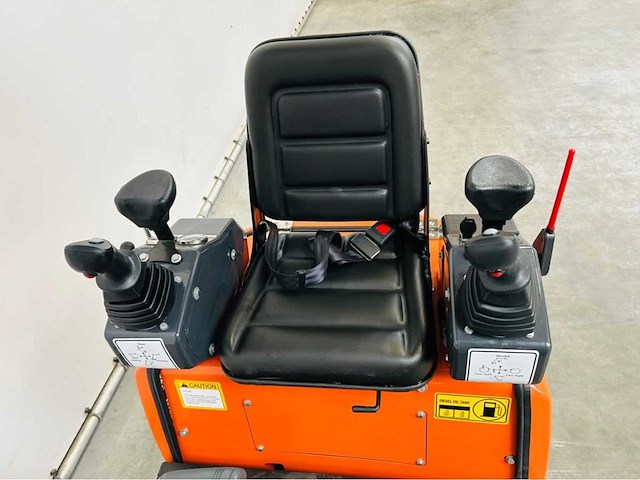 Rte - 2025 - cre112 - mini graver euro5 - afbeelding 13 van  34