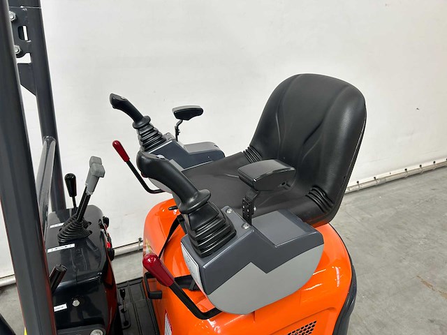 Rte - 2025 - cre120 - minigraafmachine kubota euro 5 - afbeelding 6 van  13