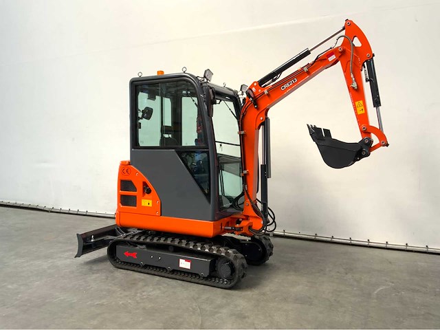 Rte - 2025 - cre213 - minigraafmachine kubota euro 5 met cabine - afbeelding 33 van  39
