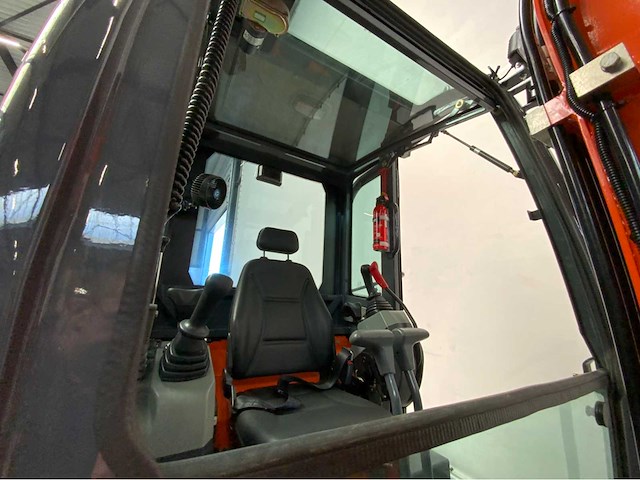 Rte - 2025 - cre213 - minigraafmachine kubota euro 5 met cabine - afbeelding 25 van  34