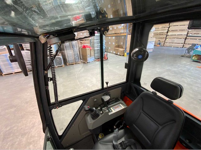 Rte - 2025 - cre213 - minigraafmachine kubota euro 5 met cabine - afbeelding 29 van  34