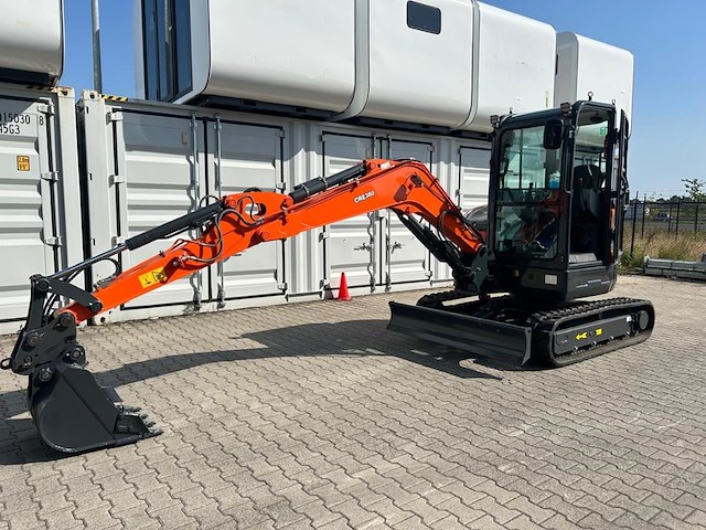Rte - 2025 - cre380 - graafmachine kubota euro 5 3800kg - afbeelding 8 van  24