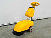 Rte - 2025 - fs30 - vloerschrobzuigmachine - afbeelding 7 van  12