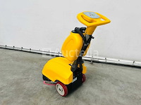 Rte - 2025 - fs30 - vloerschrobzuigmachine - afbeelding 11 van  12