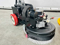 Rte - 2025 - fs30 - vloerschrobzuigmachine - afbeelding 1 van  3