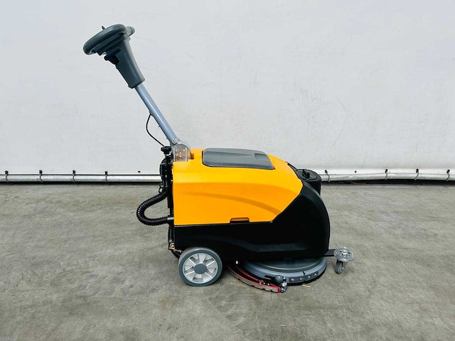Rte - 2025 - fs40 - vloerschrobzuigmachine - afbeelding 7 van  8