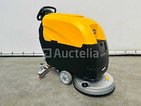 Rte - 2025 - fs50 - vloerschrobzuigmachine - afbeelding 17 van  21