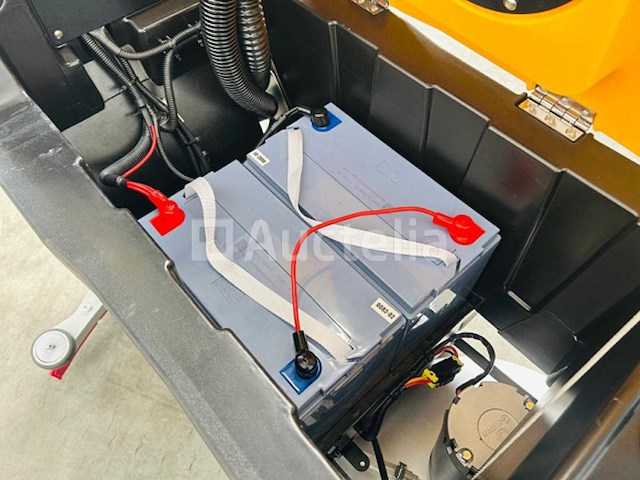 Rte - 2025 - fs50 - vloerschrobzuigmachine - afbeelding 3 van  21