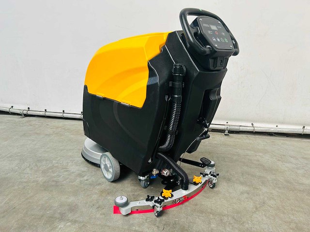 Rte - 2025 - fs50 - vloerschrobzuigmachine - afbeelding 18 van  21