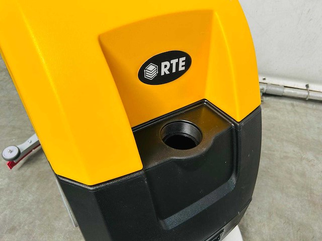 Rte - 2025 - fs50 - vloerschrobzuigmachine - afbeelding 3 van  9