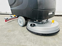 Rte - 2025 - fs50 - vloerschrobzuigmachine - afbeelding 4 van  9