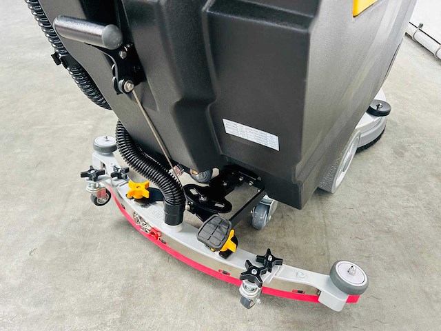 Rte - 2025 - fs50 - vloerschrobzuigmachine - afbeelding 9 van  9
