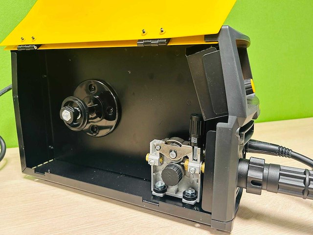 Rte - 2025 - mig200 7672 - mig lasapparaat 200a - afbeelding 8 van  13