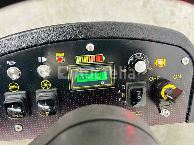 Rte - 2025 - rofs-70 - zelfrijdende schrobzuigmachine - afbeelding 11 van  20