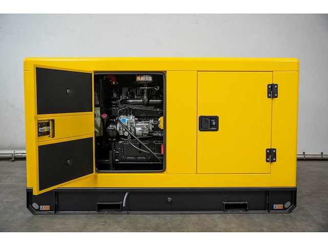 Rte - 2026 - 7310 - 35 kva noodstroomaggregaat 400v - afbeelding 8 van  21