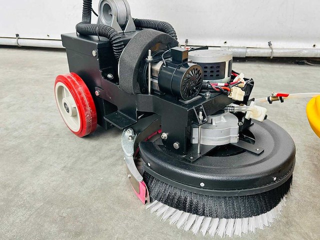 Rte - 2026 - fs30 - vloerschrobzuigmachine - afbeelding 10 van  10