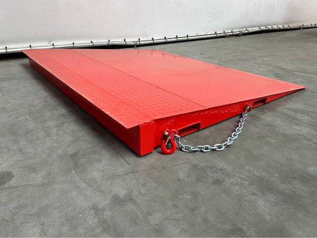 Rte - 7419 - 5t oprijplaat 2100x1760x165mm container - afbeelding 1 van  3