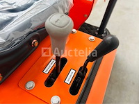 Rte - cre102 - mini graver euro5 - afbeelding 21 van  24