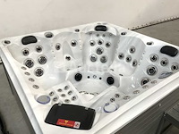 Rte jacuzzi london with nordic insulation - afbeelding 6 van  18