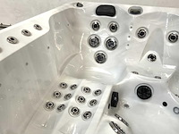 Rte jacuzzi london with nordic insulation - afbeelding 16 van  18