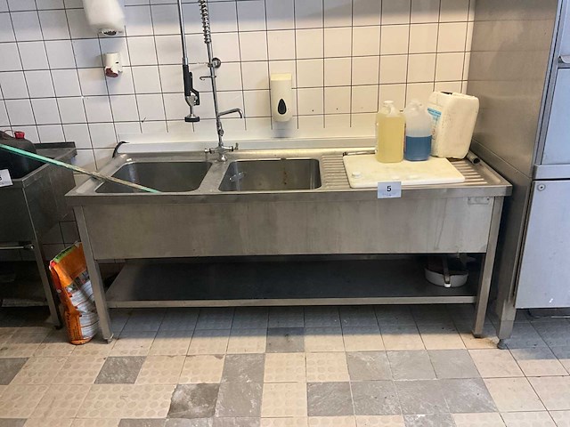 Rubbens spoeltafel - afbeelding 1 van  9