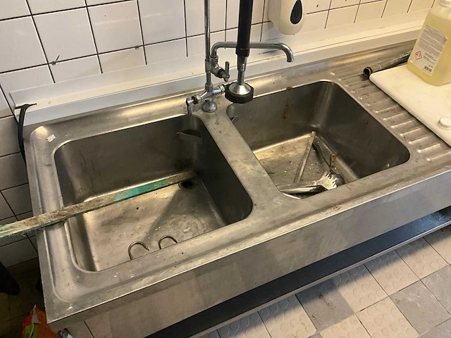 Rubbens spoeltafel - afbeelding 3 van  9