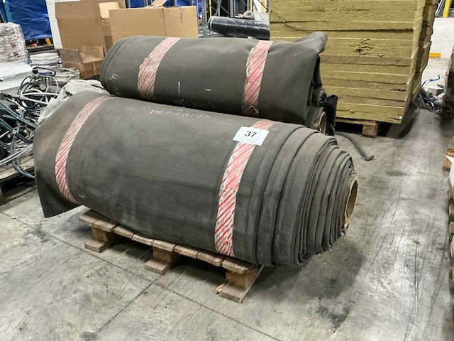 Rubber op rol (3x) - afbeelding 1 van  4