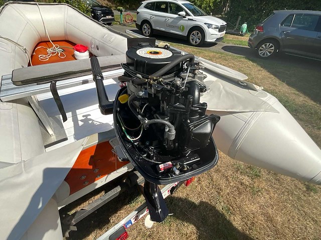 Rubberboot (rib) suzumar met trailer en buitenboordmotor inclusief toebehoren - afbeelding 27 van  42