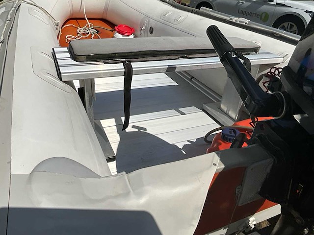 Rubberboot (rib) suzumar met trailer en buitenboordmotor inclusief toebehoren - afbeelding 5 van  42