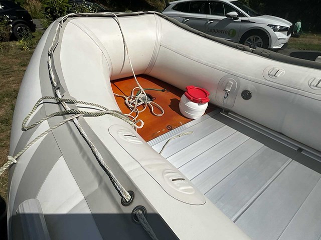 Rubberboot (rib) suzumar met trailer en buitenboordmotor inclusief toebehoren - afbeelding 8 van  42