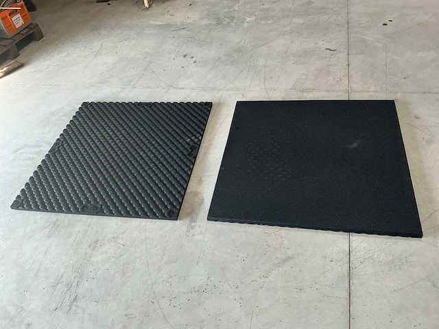 Rubberen tegel (35 m²) - afbeelding 1 van  4