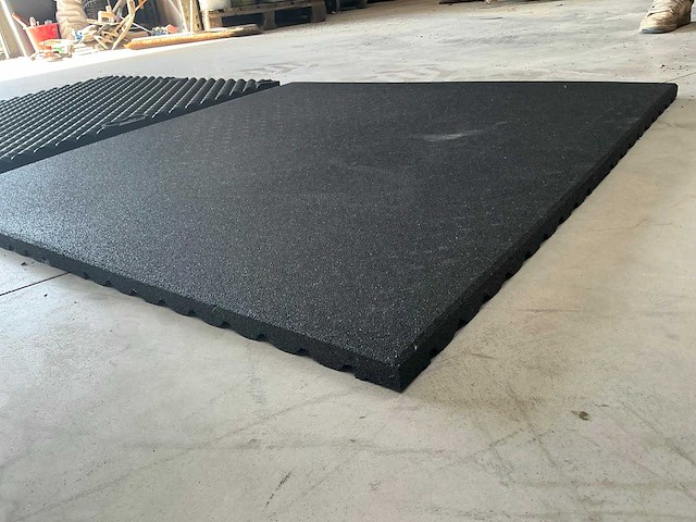 Rubberen tegel (45 m²) - afbeelding 4 van  7