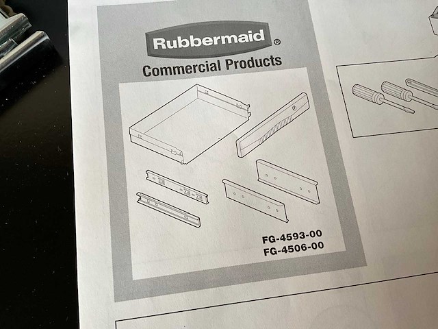 Rubbermaid 4593-00 center drawer accessoire kit (2x) - afbeelding 3 van  7