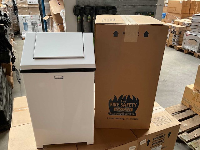 Rubbermaid brandveilige afvalbak 40 liter wit - afbeelding 1 van  8