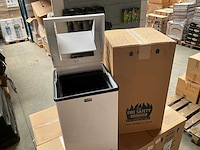 Rubbermaid brandveilige afvalbak 40 liter wit - afbeelding 3 van  8