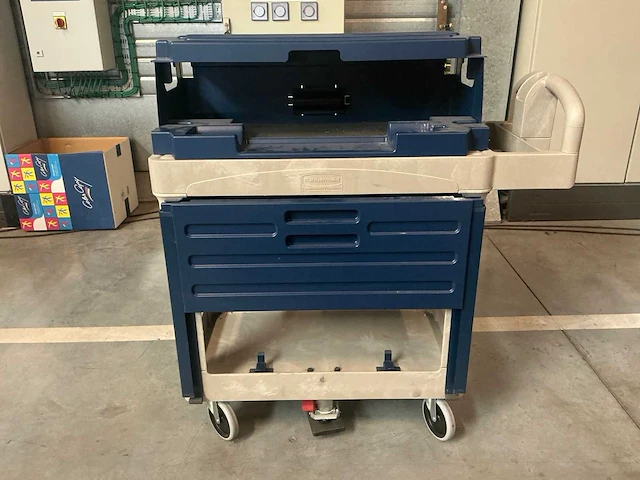 Rubbermaid ez-swap opberg-/wisselwagen - afbeelding 1 van  5