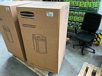 Rubbermaid landmark series container prullenbak met asbak, inhoud 50 gallon - afbeelding 2 van  8