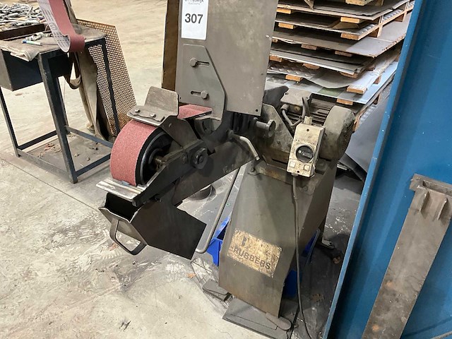 Rubbers bandschuurmachine - afbeelding 3 van  3