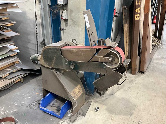 Rubbers bandschuurmachine - afbeelding 1 van  3