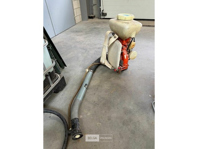Rugsproeier echo op benzine - afbeelding 3 van  4
